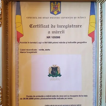 Golden Moments 招待所 *