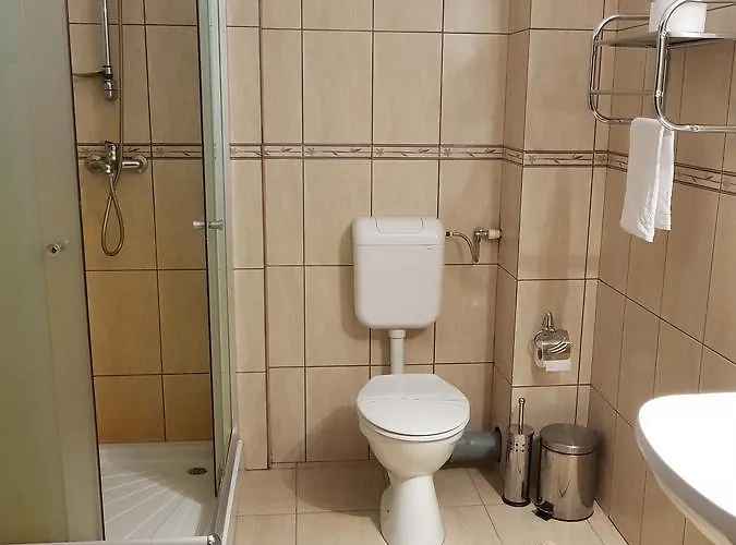 Guest house Golden Moments *