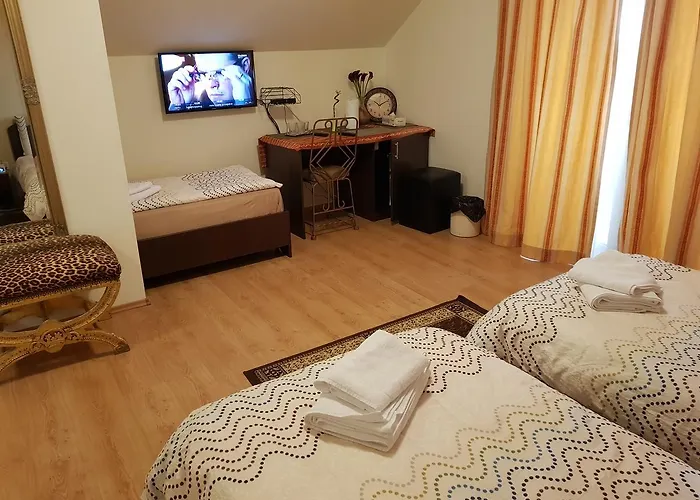 Golden Moments Guest house *