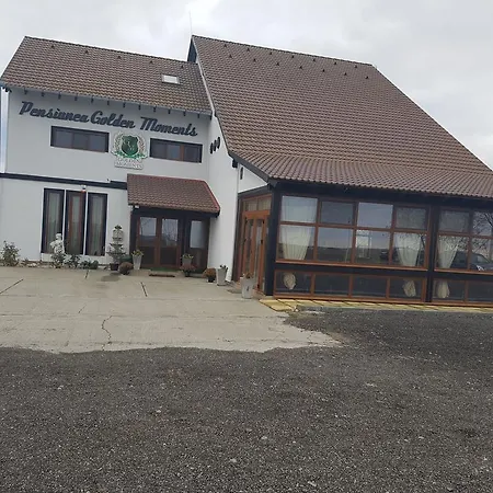 بيت ضيافة Golden Moments *